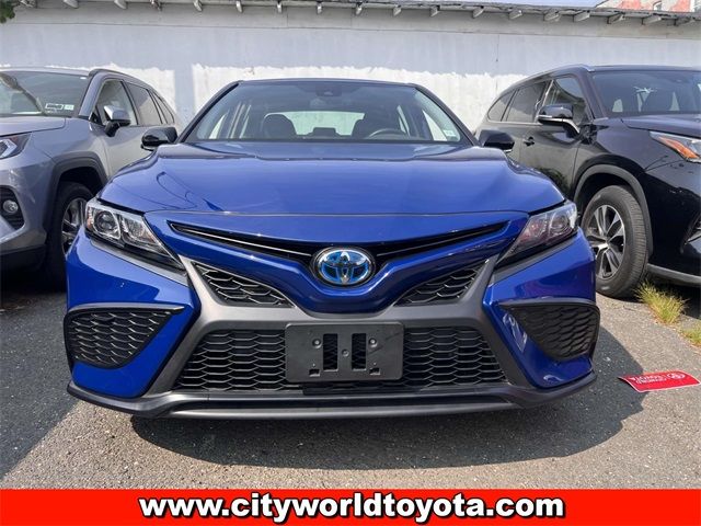 2024 Toyota Camry Hybrid SE Nightshade