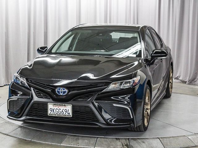 2024 Toyota Camry Hybrid SE