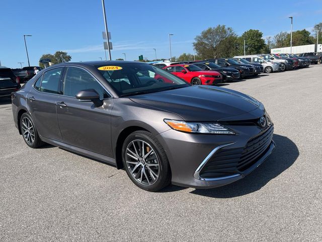 2024 Toyota Camry Hybrid XLE