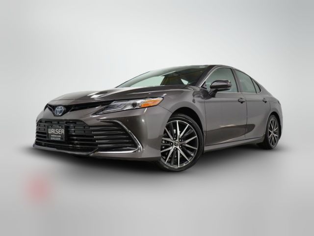 2024 Toyota Camry Hybrid XLE