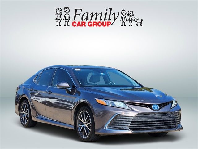 2024 Toyota Camry Hybrid XLE