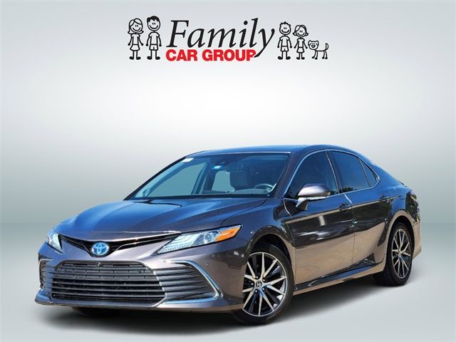 2024 Toyota Camry Hybrid XLE