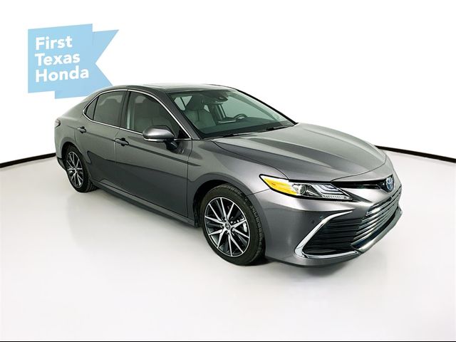 2024 Toyota Camry Hybrid XLE