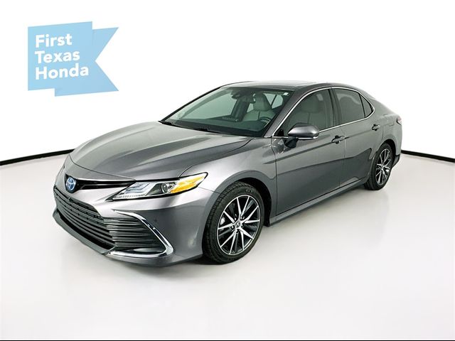 2024 Toyota Camry Hybrid XLE