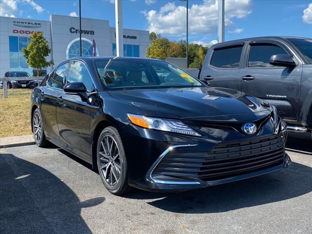 2024 Toyota Camry Hybrid XLE