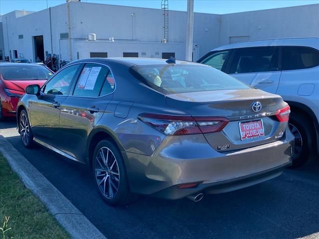 2024 Toyota Camry Hybrid XLE