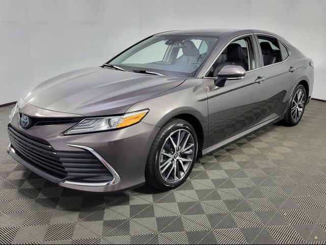 2024 Toyota Camry Hybrid XLE