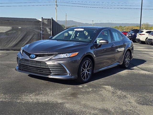 2024 Toyota Camry Hybrid XLE