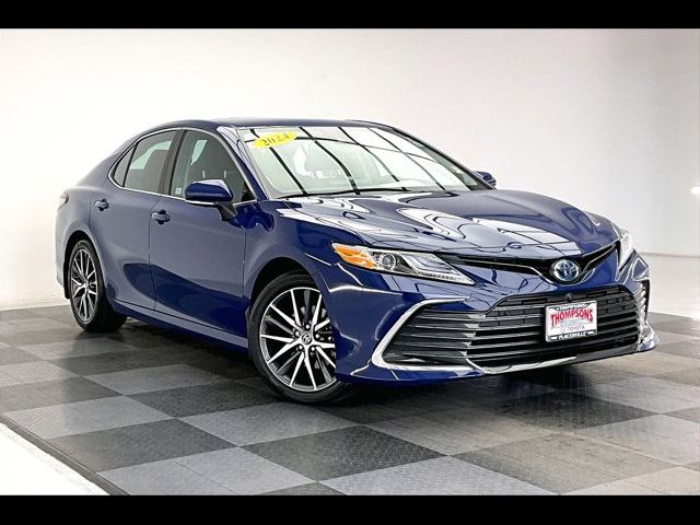 2024 Toyota Camry Hybrid XLE