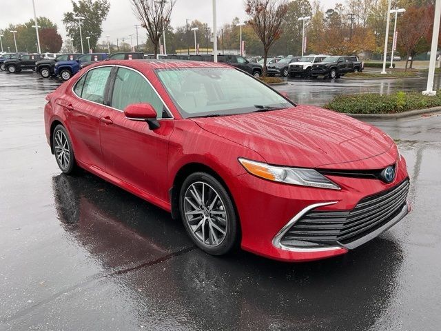 2024 Toyota Camry Hybrid XLE