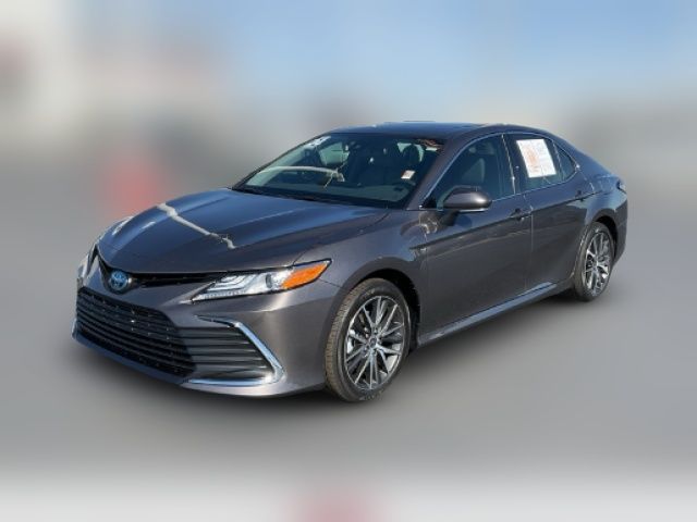 2024 Toyota Camry Hybrid XLE