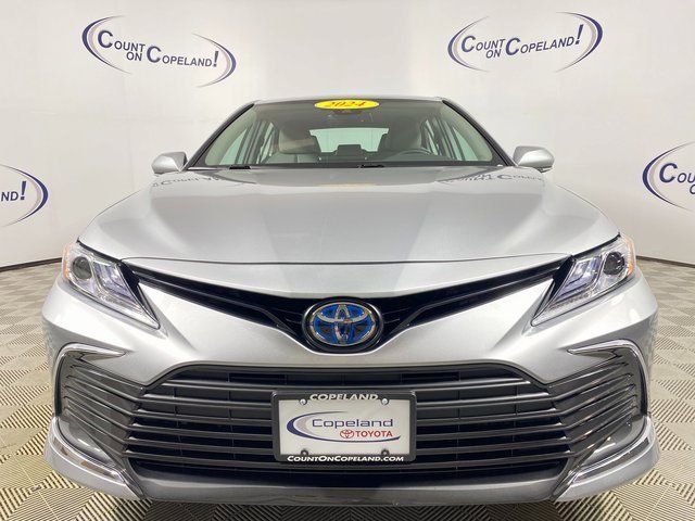 2024 Toyota Camry Hybrid XLE