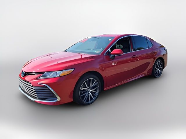 2024 Toyota Camry Hybrid XLE