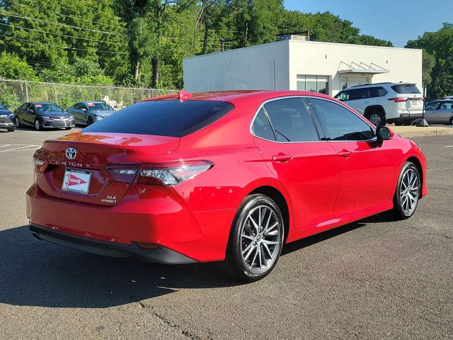 2024 Toyota Camry Hybrid XLE