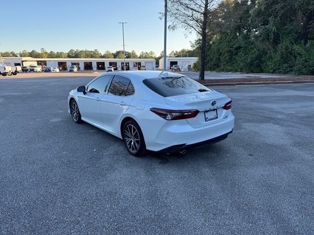 2024 Toyota Camry Hybrid XLE