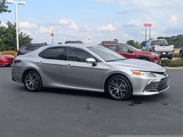 2024 Toyota Camry Hybrid XLE