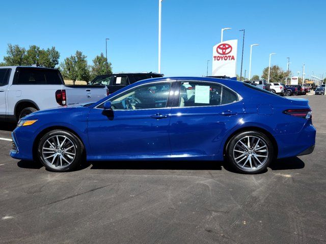 2024 Toyota Camry Hybrid XLE