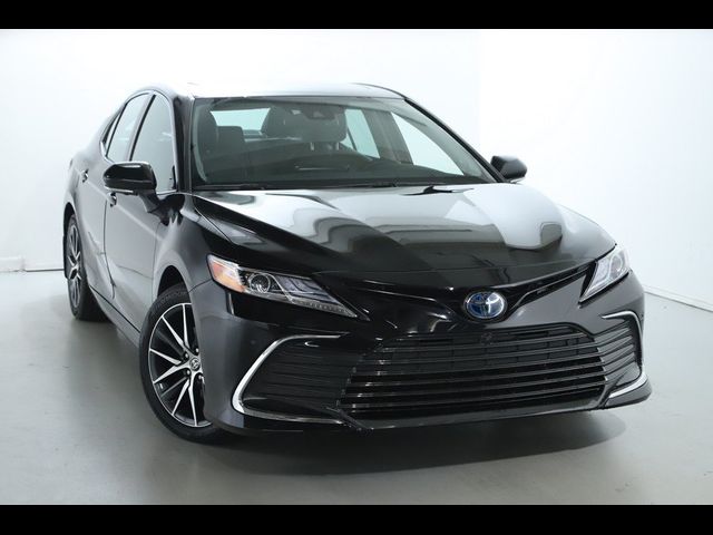 2024 Toyota Camry Hybrid XLE