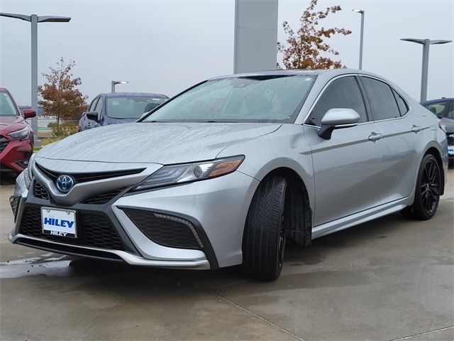 2024 Toyota Camry Hybrid XSE