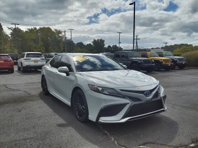 2024 Toyota Camry Hybrid XSE