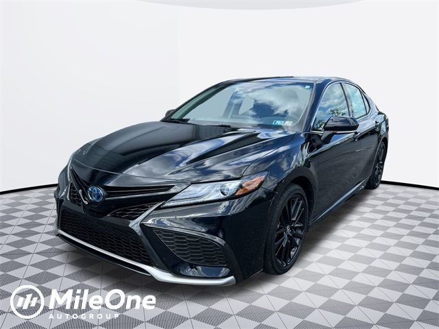 2024 Toyota Camry Hybrid XSE