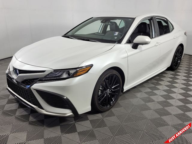 2024 Toyota Camry Hybrid XSE