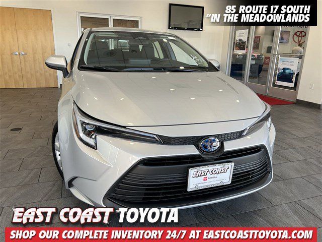 2024 Toyota Corolla Hybrid LE