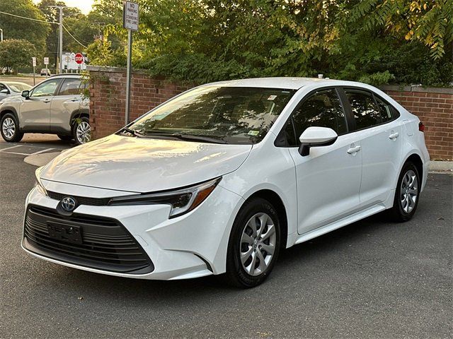 2024 Toyota Corolla Hybrid LE