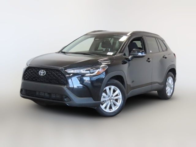 2024 Toyota Corolla Cross LE
