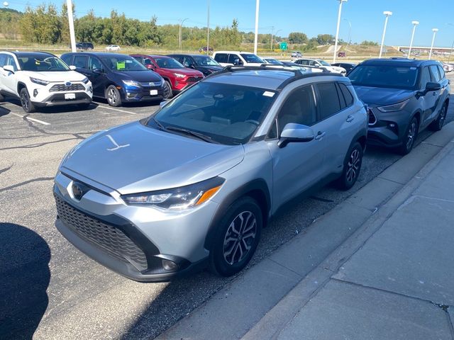 2024 Toyota Corolla Cross Hybrid SE