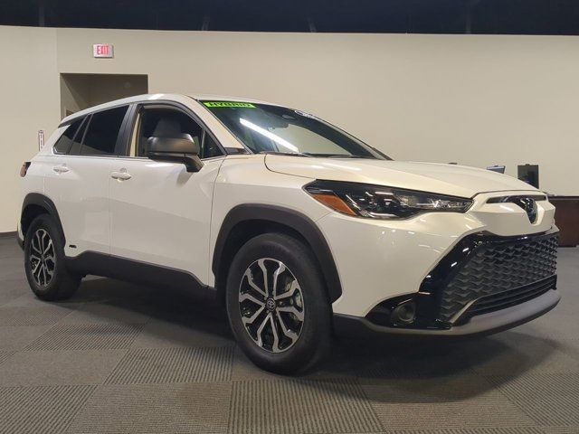 2024 Toyota Corolla Cross Hybrid SE