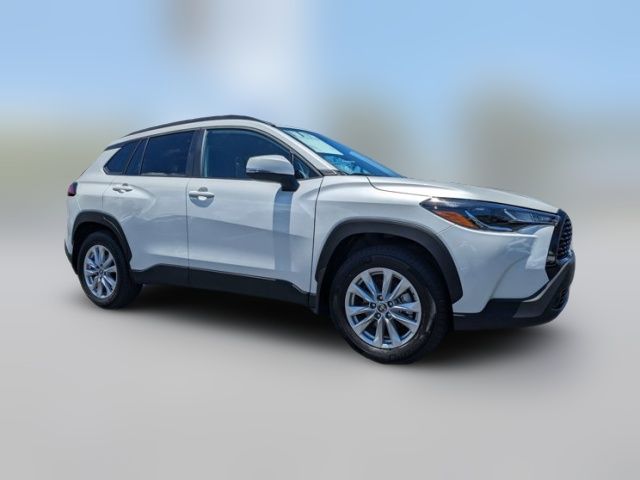 2024 Toyota Corolla Cross LE
