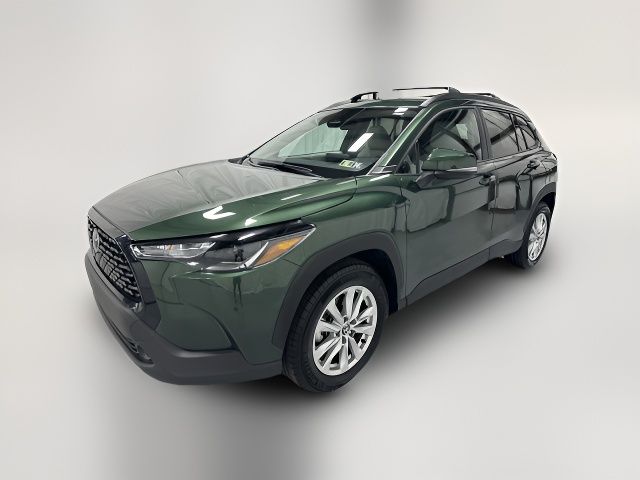 2024 Toyota Corolla Cross LE