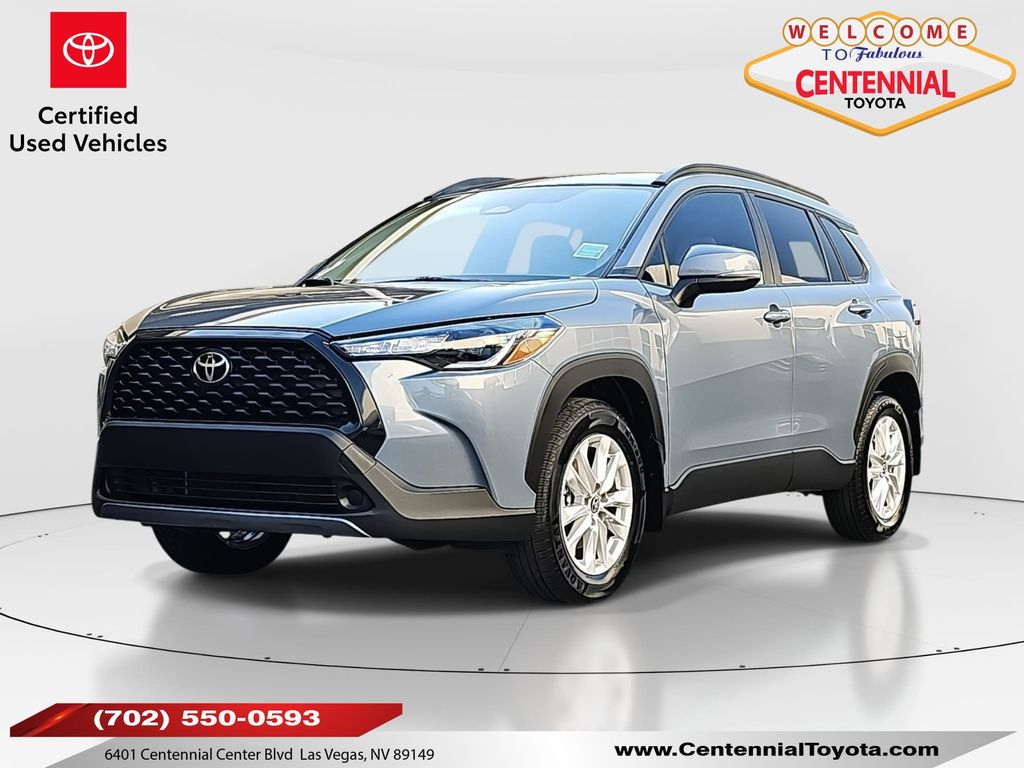 2024-Toyota-Corolla_Cross-LE-