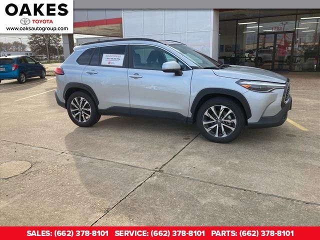 2024 Toyota Corolla Cross XLE