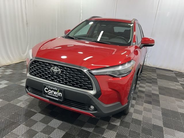 2024 Toyota Corolla Cross XLE