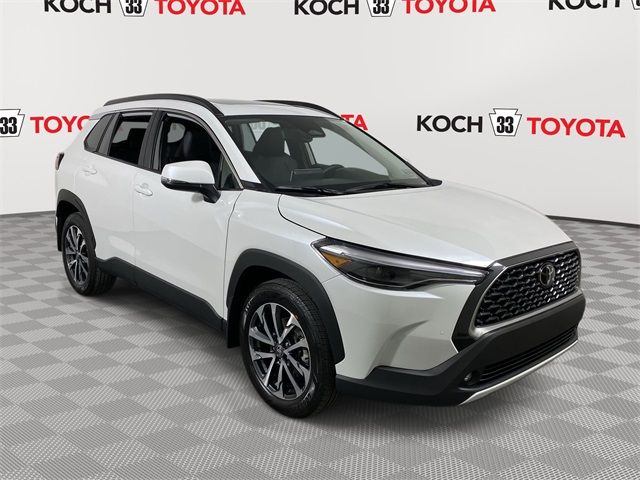 2024 Toyota Corolla Cross XLE