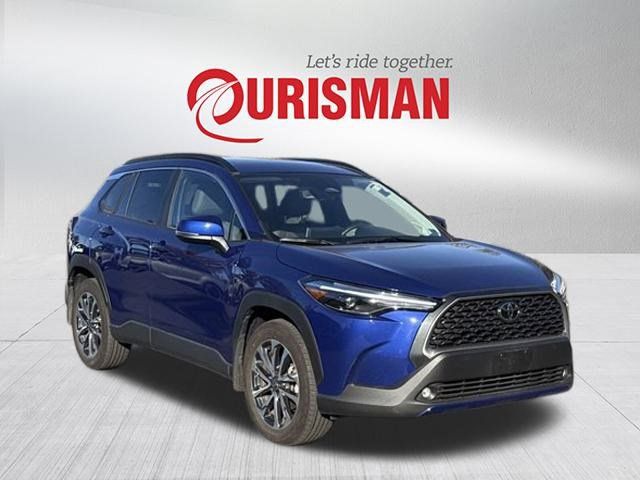 2024 Toyota Corolla Cross XLE