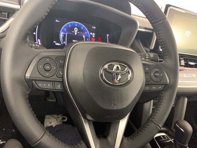 2024 Toyota Corolla Cross XLE