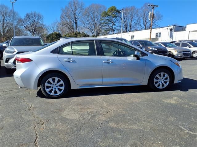 2024 Toyota Corolla Hybrid LE