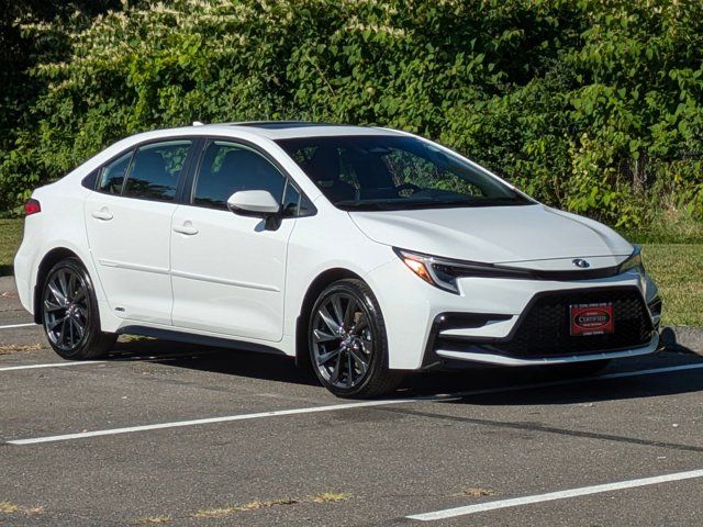 2024 Toyota Corolla Hybrid SE