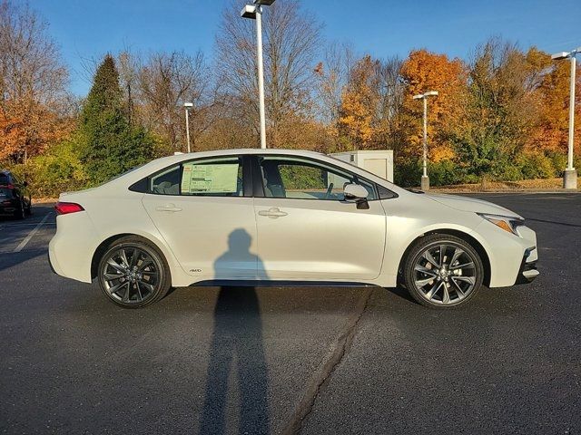 2024 Toyota Corolla Hybrid SE