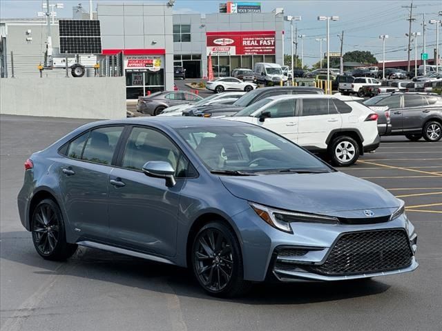 2024 Toyota Corolla Hybrid SE