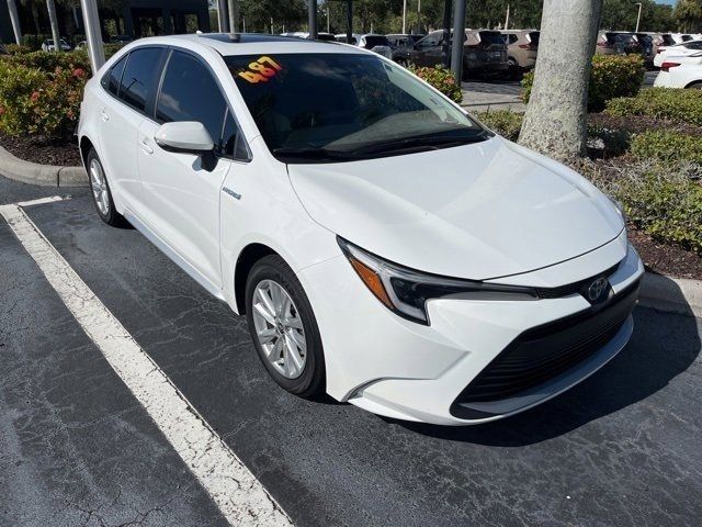 2024 Toyota Corolla Hybrid XLE