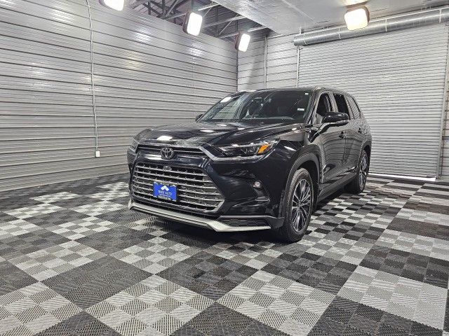 2024 Toyota Grand Highlander Hybrid MAX Platinum