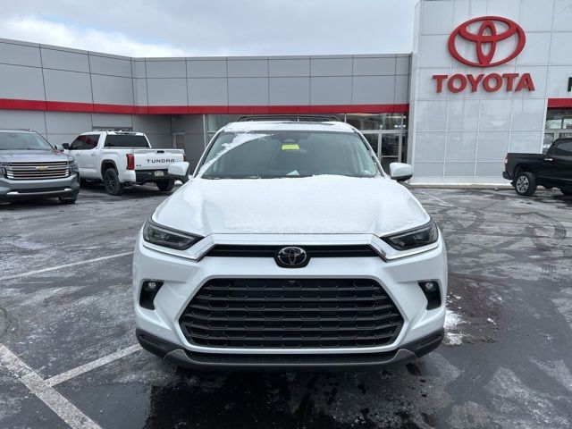 2024 Toyota Grand Highlander Platinum