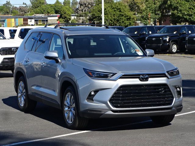 2024 Toyota Grand Highlander Platinum