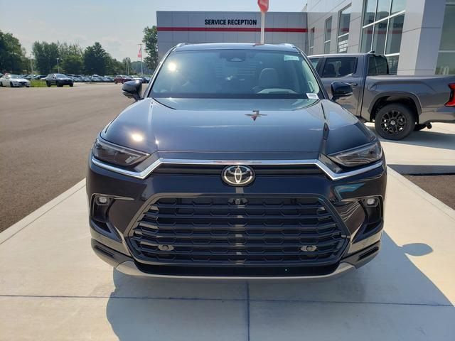 2024 Toyota Grand Highlander Platinum