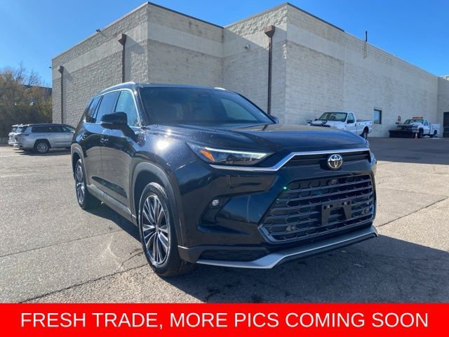 2024 Toyota Grand Highlander Hybrid MAX Platinum