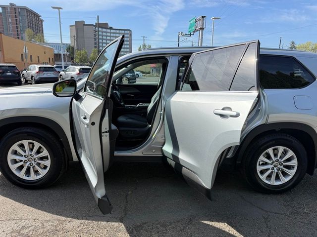 2024 Toyota Grand Highlander Hybrid XLE